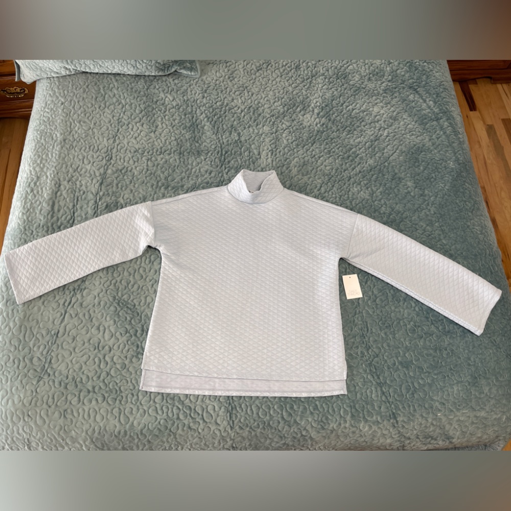Daily Thread NWT! Women’s XS Tunic Top Quilted Mock Neck Light Blue Long Sleeve